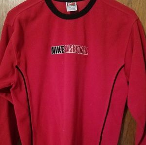 NIKE Basketball Long-Sleeve Fleece